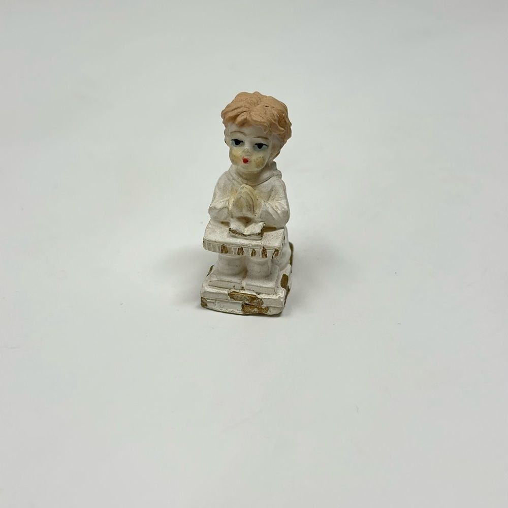 Vintage Porcelain First Communion Dedication Figurine of Child Praying 2”